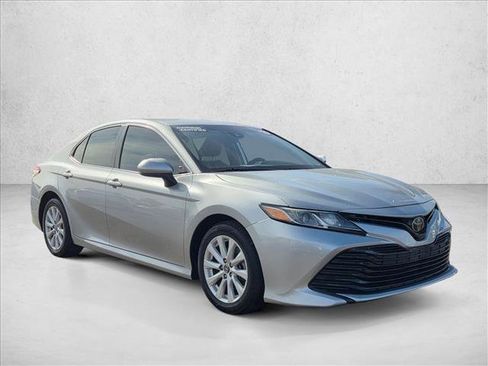 Used 2019 Toyota Camry LE w/ Carpet Mat Package image 3