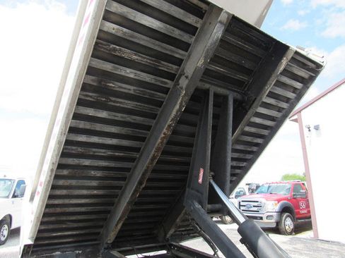 Used 2018 Ford F550 4x4 Regular Cab Super Duty image 38