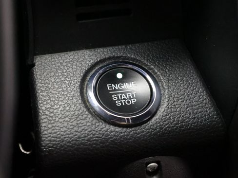 Used 2021 Ford Expedition XLT AWD/4WD image 23
