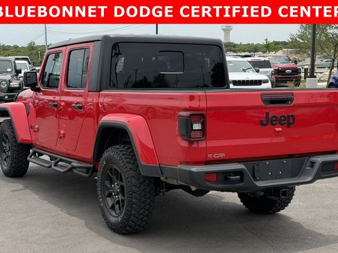 Used 2024 Jeep Gladiator Sport AWD/4WD image 7