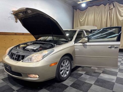 Used 2004 Lexus ES 330 image 12