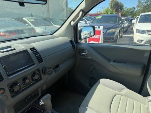 Used 2013 Nissan Frontier S RWD image 23