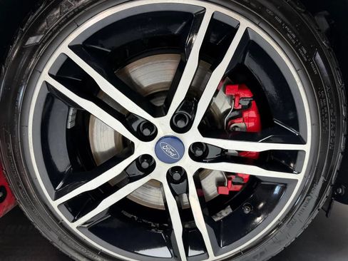 Used 2018 Ford Focus ST FWD image 8