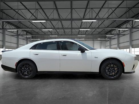 New 2026 Dodge Charger R/T AWD/4WD image 5