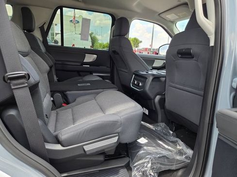 New 2026 Ford Expedition Active RWD image 15