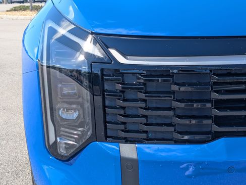 New 2026 Kia Sportage EX FWD image 10
