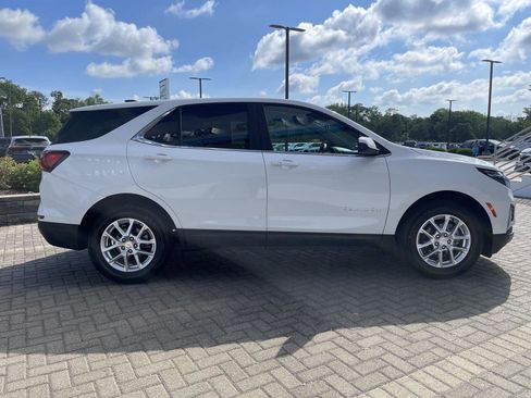 Used 2024 Chevrolet Equinox LT w/ LPO, Floor Liner Package FWD image 6