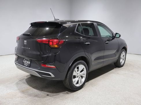 Used 2024 Buick Encore GX Preferred AWD/4WD image 2