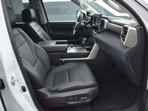 Used 2023 Toyota Sequoia SR5 w/ SR5 Premium Package image 10