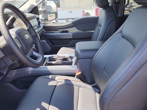 New 2025 Ford F350 Lariat w/ Black Appearance Package image 17