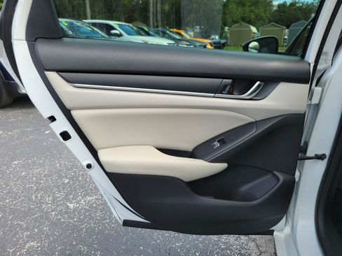 Used 2020 Honda Accord LX image 22