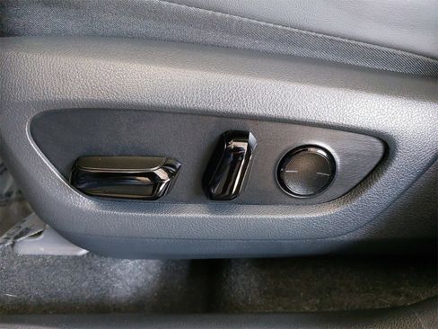 Used 2025 Lexus NX 350h AWD w/ Premium Package image 32