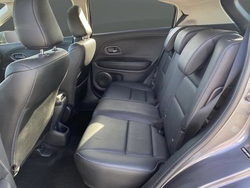 Used 2018 Honda HR-V EX-L image 32