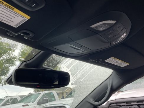 New 2026 Chrysler Pacifica Select image 29