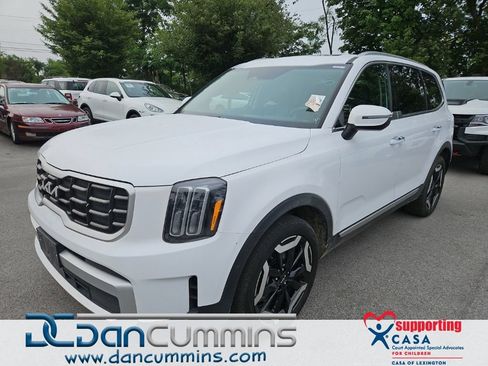 Used 2025 Kia Telluride S AWD/4WD image 1