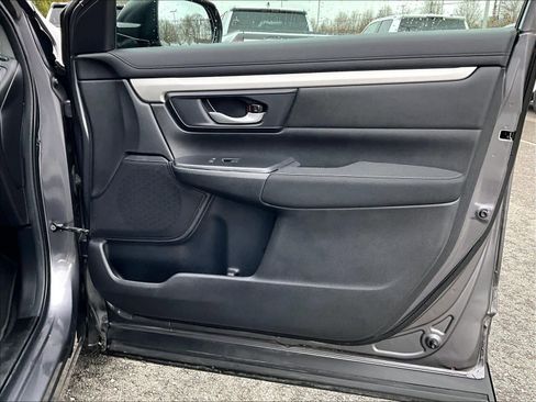 Used 2018 Honda CR-V LX image 12