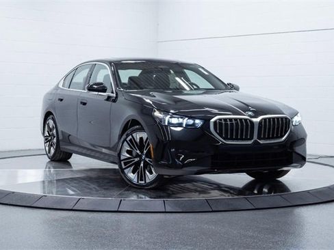 New 2026 BMW 530i xDrive w/ Premium Package image 5