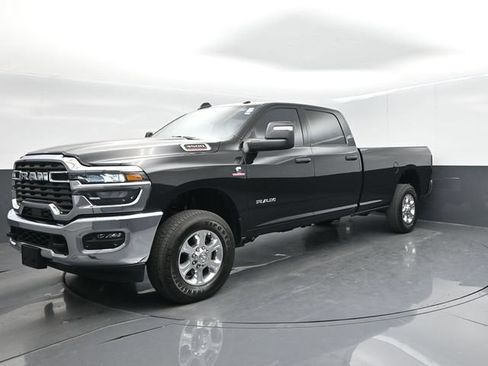 Used 2025 RAM 3500 Big Horn AWD/4WD image 4