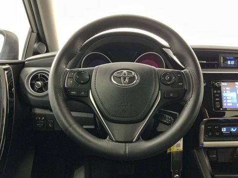 Used 2018 Toyota Corolla iM FWD image 15