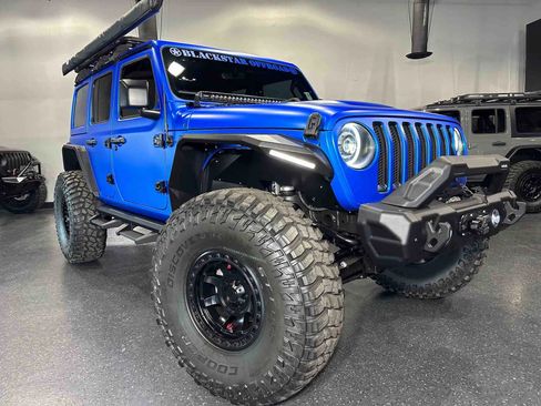 Used 2022 Jeep Wrangler Unlimited Rubicon w/ Xtreme Recon 35" Tire Package image 45