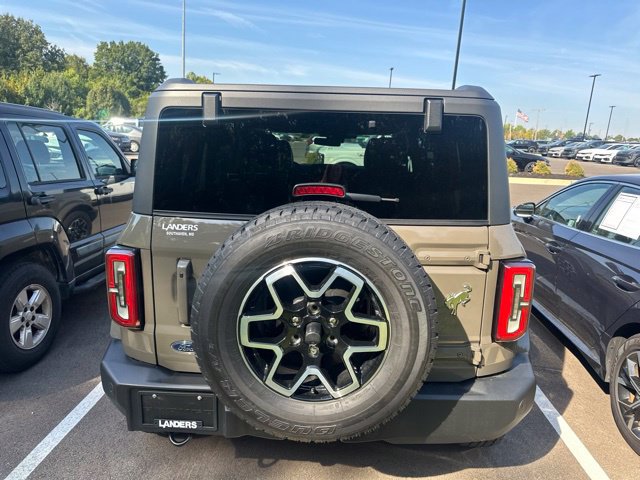 Used 2025 Ford Bronco Outer Banks AWD/4WD image 13