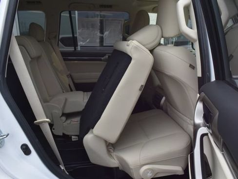 Used 2020 Lexus GX 460 Premium w/ Premium Package AWD/4WD image 45
