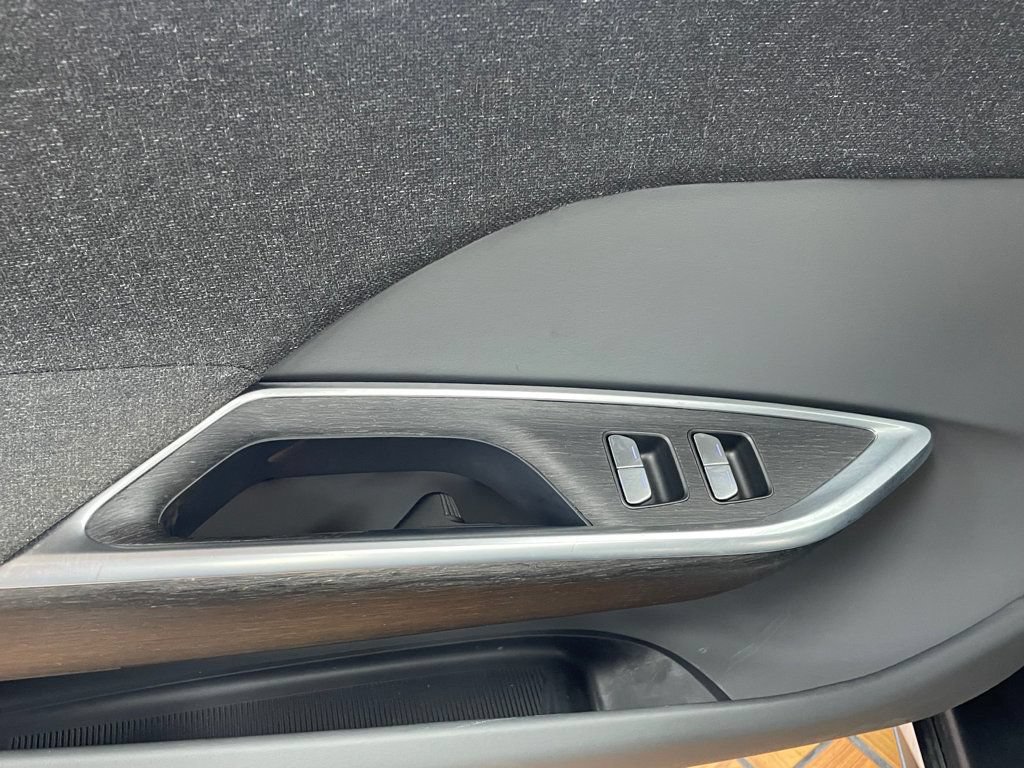Used 2024 Lucid Air Pure RWD image 16