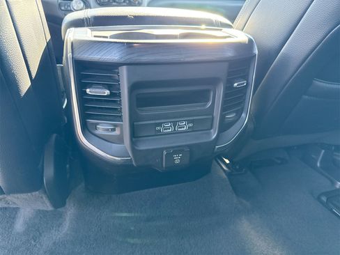 Used 2024 RAM 1500 Laramie image 20