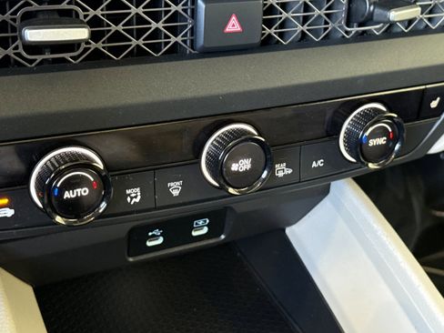 Certified 2025 Honda Accord SE image 18