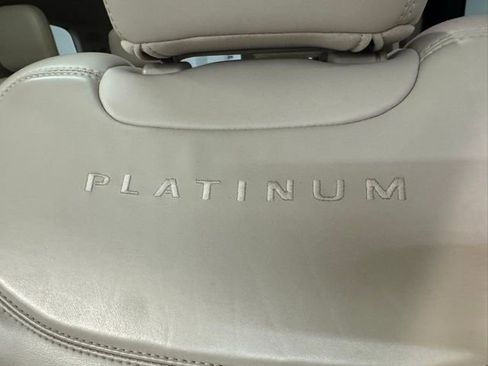 Used 2020 Ford Explorer Platinum image 46