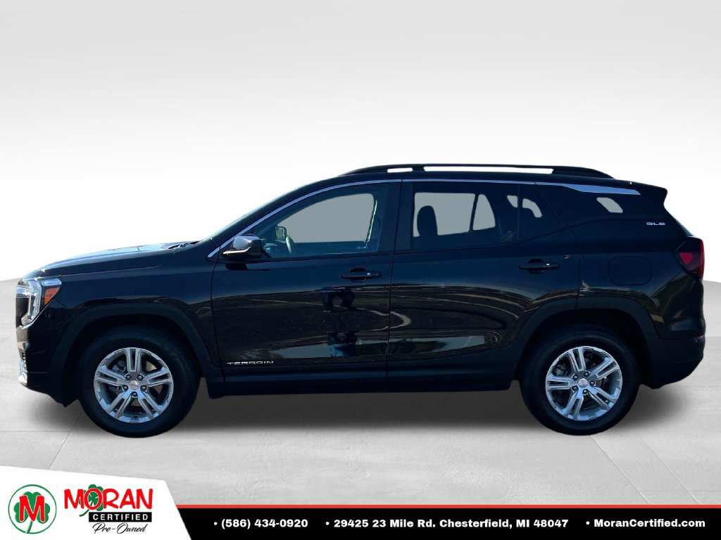 Used 2024 GMC Terrain SLE w/ Driver Convenience Package AWD/4WD image 2