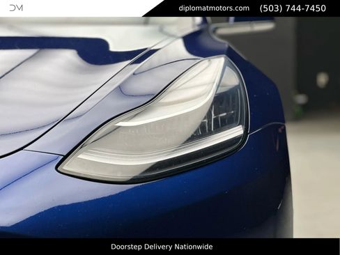 Used 2018 Tesla Model 3 Long Range image 13