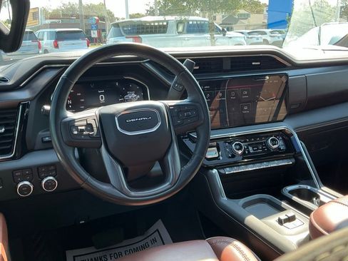 Certified 2024 GMC Sierra 2500 Denali Ultimate image 28