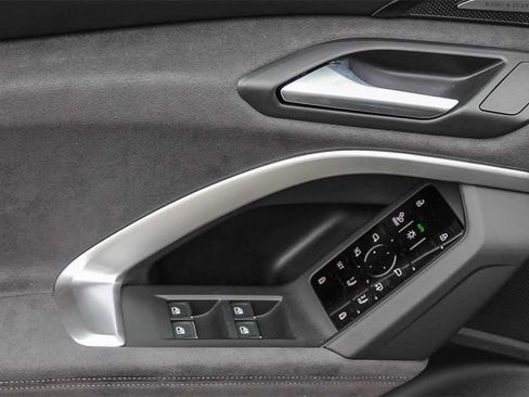 New 2025 Audi SQ5 Premium Plus image 23