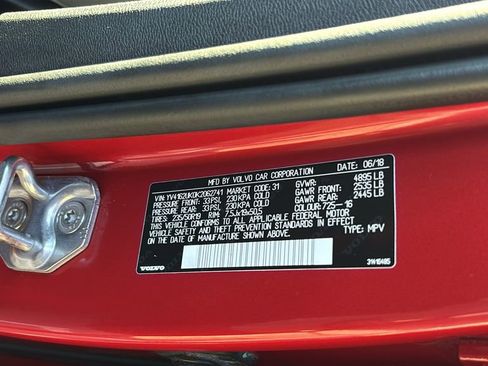 Used 2019 Volvo XC40 T5 Momentum AWD/4WD image 33