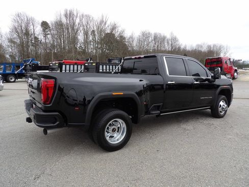 Used 2023 GMC Sierra 3500 Denali w/ Denali Ultimate Package image 8