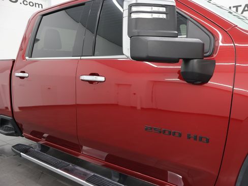 Used 2020 Chevrolet Silverado 2500 LTZ w/ Z71 Off-Road Package AWD/4WD image 24