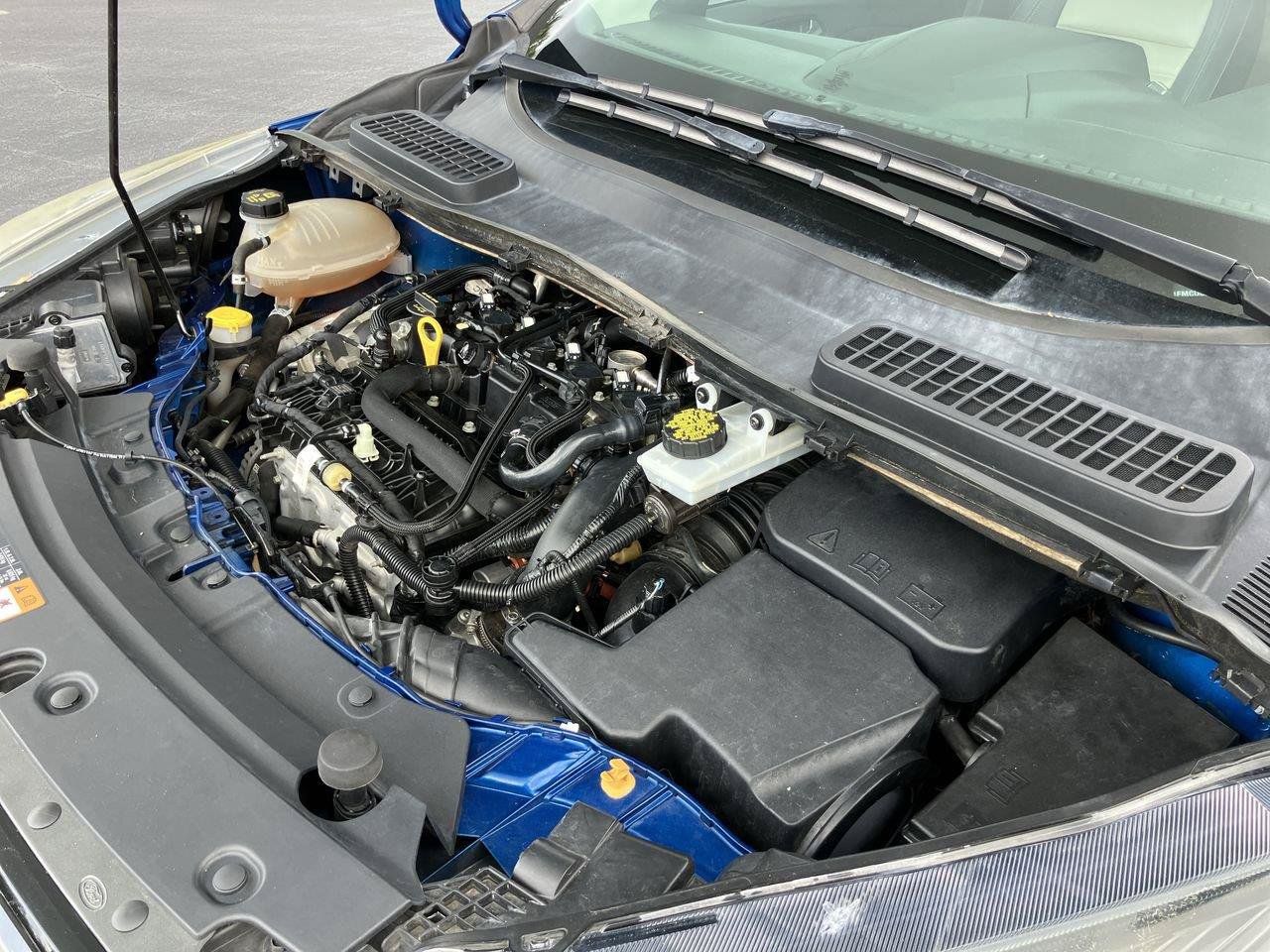 Used 2019 Ford Escape SEL FWD image 33