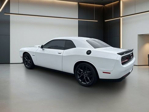 Used 2022 Dodge Challenger R/T w/ Blacktop Package RWD image 3