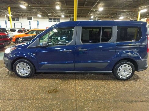Used 2018 Ford Transit Connect XL image 2