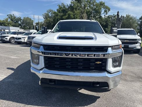 Used 2023 Chevrolet Silverado 2500 LT image 3