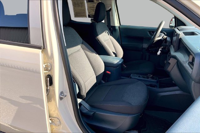 Certified 2025 Ford Maverick XL FWD image 8