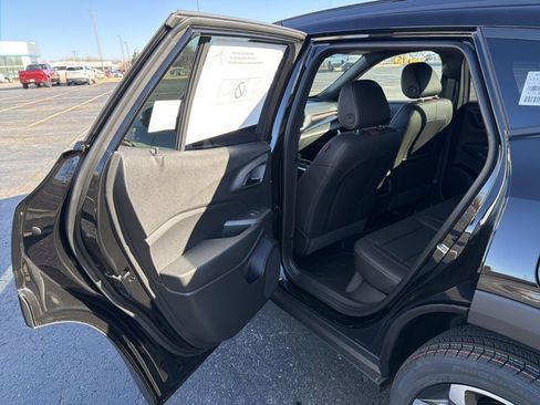 New 2026 Chevrolet Trax RS image 22