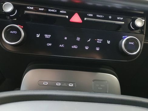 New 2026 Hyundai Ioniq 9 SE AWD/4WD image 23