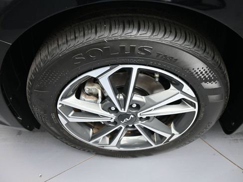 Certified 2023 Kia Forte LXS w/ LXS Technology Package FWD image 14