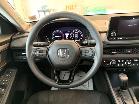 Used 2023 Honda Accord EX image 11