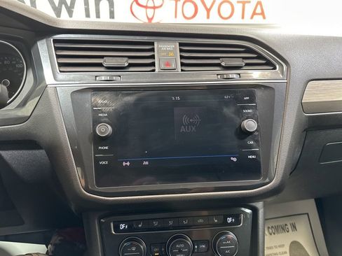 Used 2018 Volkswagen Tiguan SE image 26