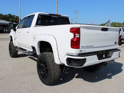 Used 2025 Chevrolet Silverado 2500 LT AWD/4WD image 8