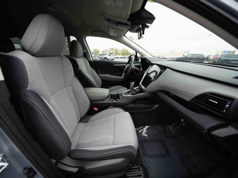 Used 2024 Subaru Outback Premium AWD/4WD image 26