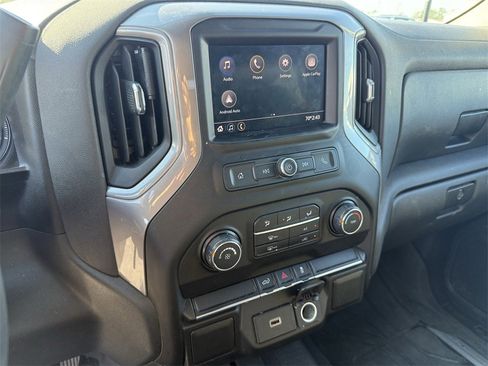 Used 2019 Chevrolet Silverado 1500 Custom w/ Custom Convenience Package image 17